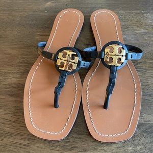 Tory Burch sandal worn once. Excellent condition